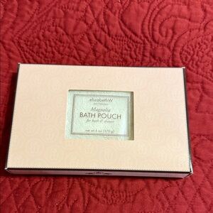 Magnolia Bath Pouch - Cream